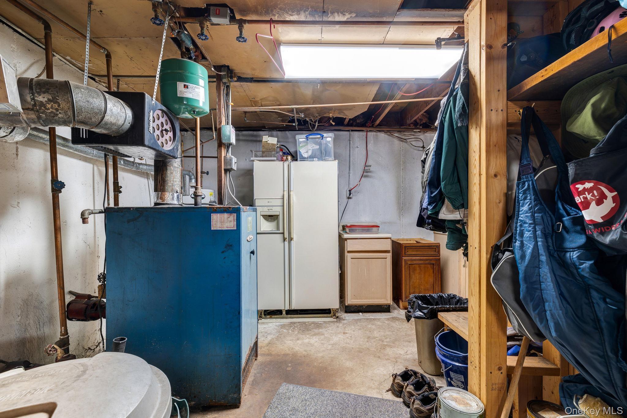 Single Family Kingston Sullivan County, NY 12790, MLS-908601-33