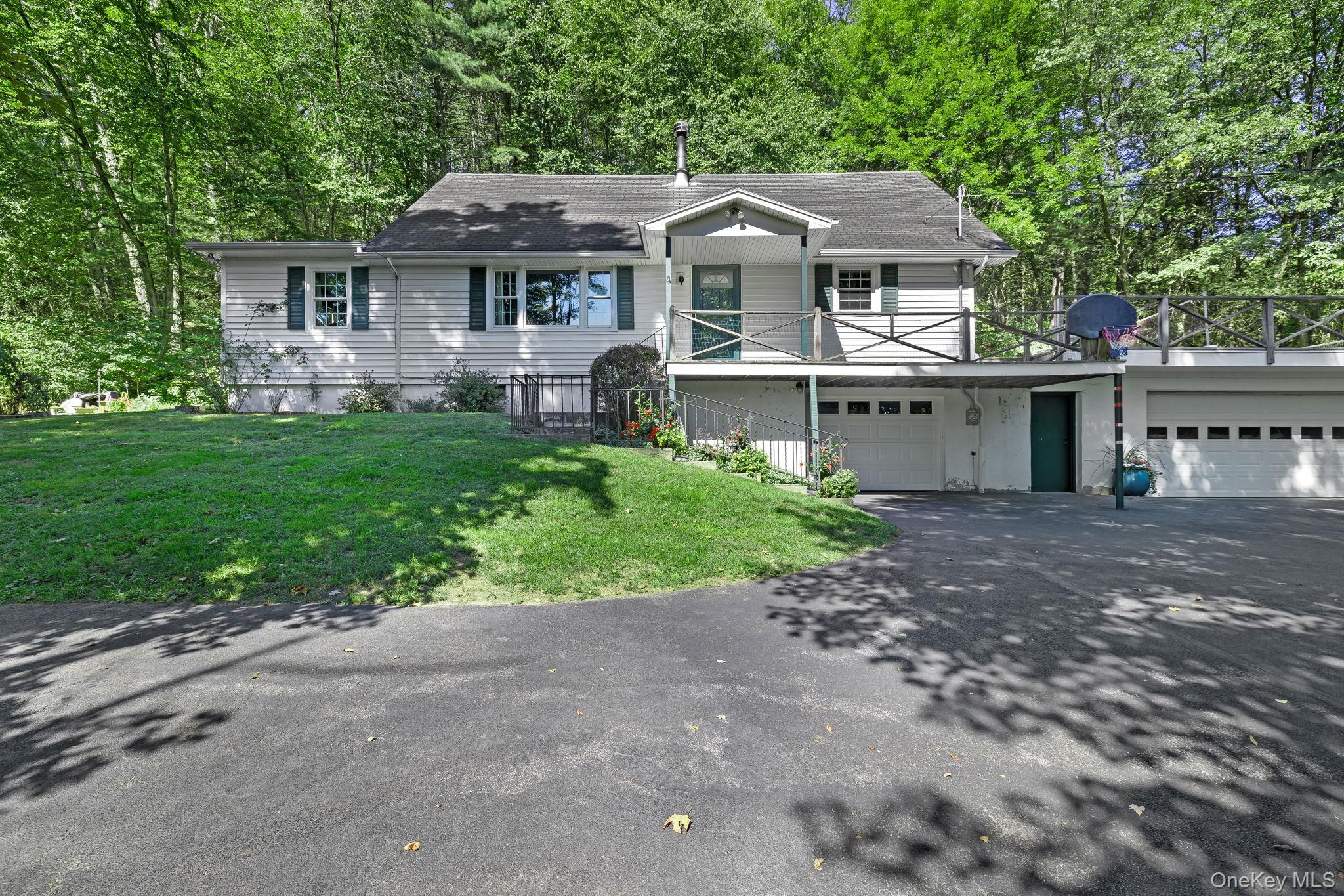 Single Family Kingston Sullivan County, NY 12790, MLS-908601-40