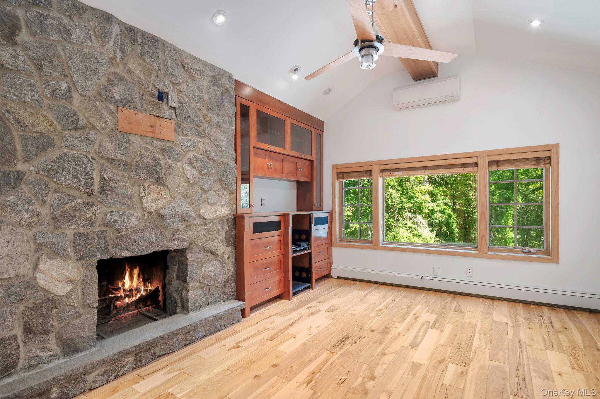 Single Family Mt Airy  Westchester County, NY 10520, MLS-908606-16