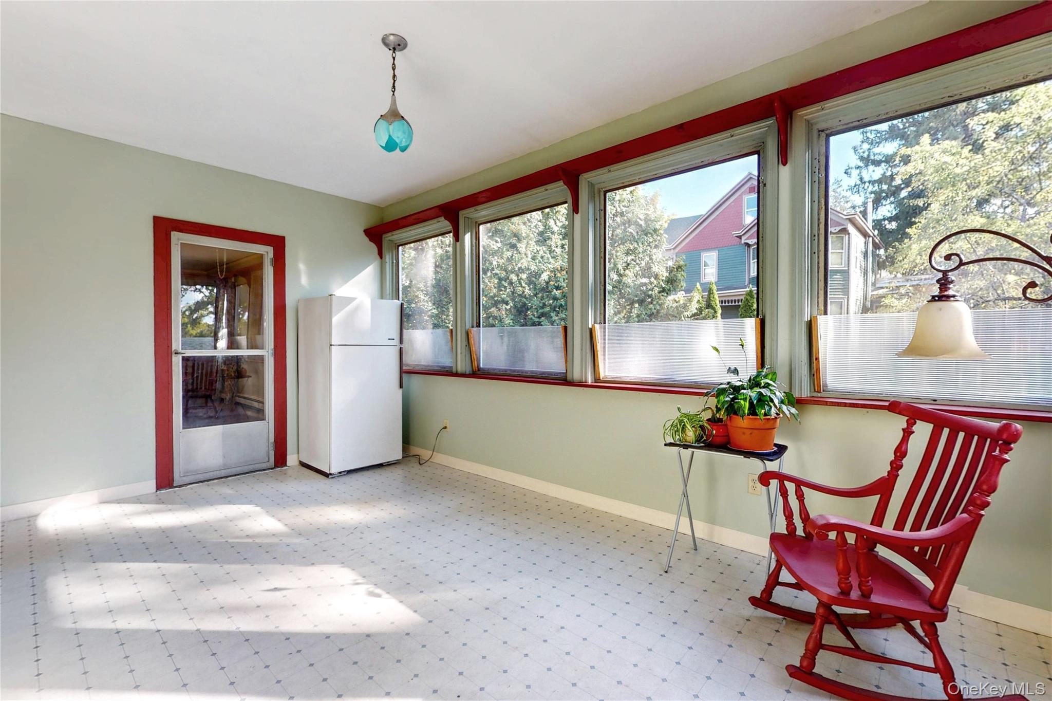 Single Family Walnut Orange County, NY 12586, MLS-908626-28