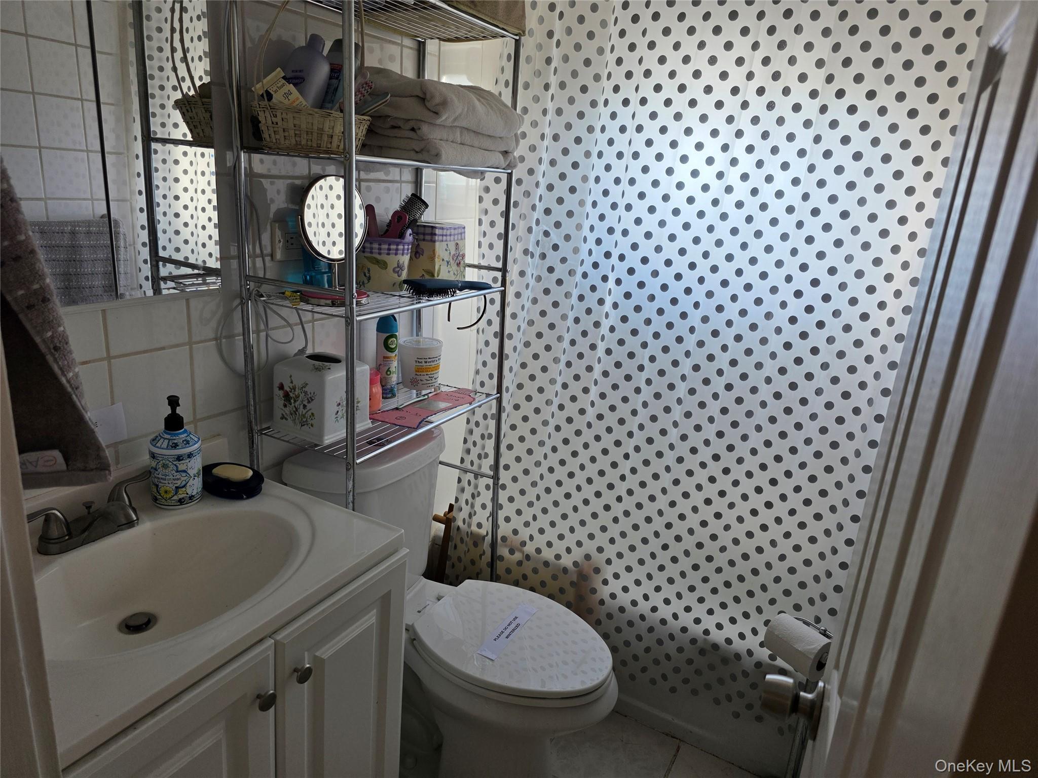 Single Family Aloma  Suffolk County, NY 11778, MLS-908635-17