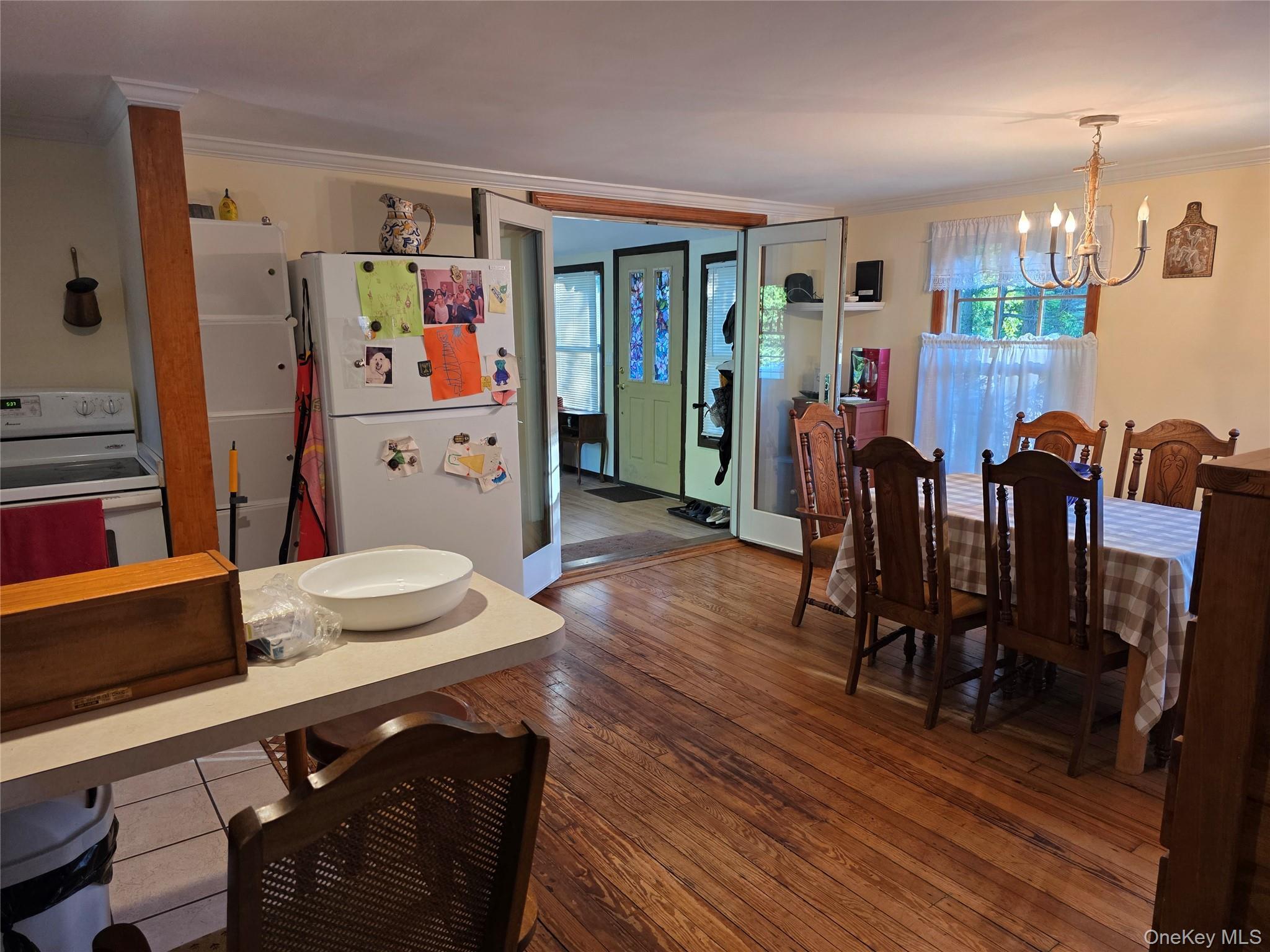 Single Family Aloma  Suffolk County, NY 11778, MLS-908635-6