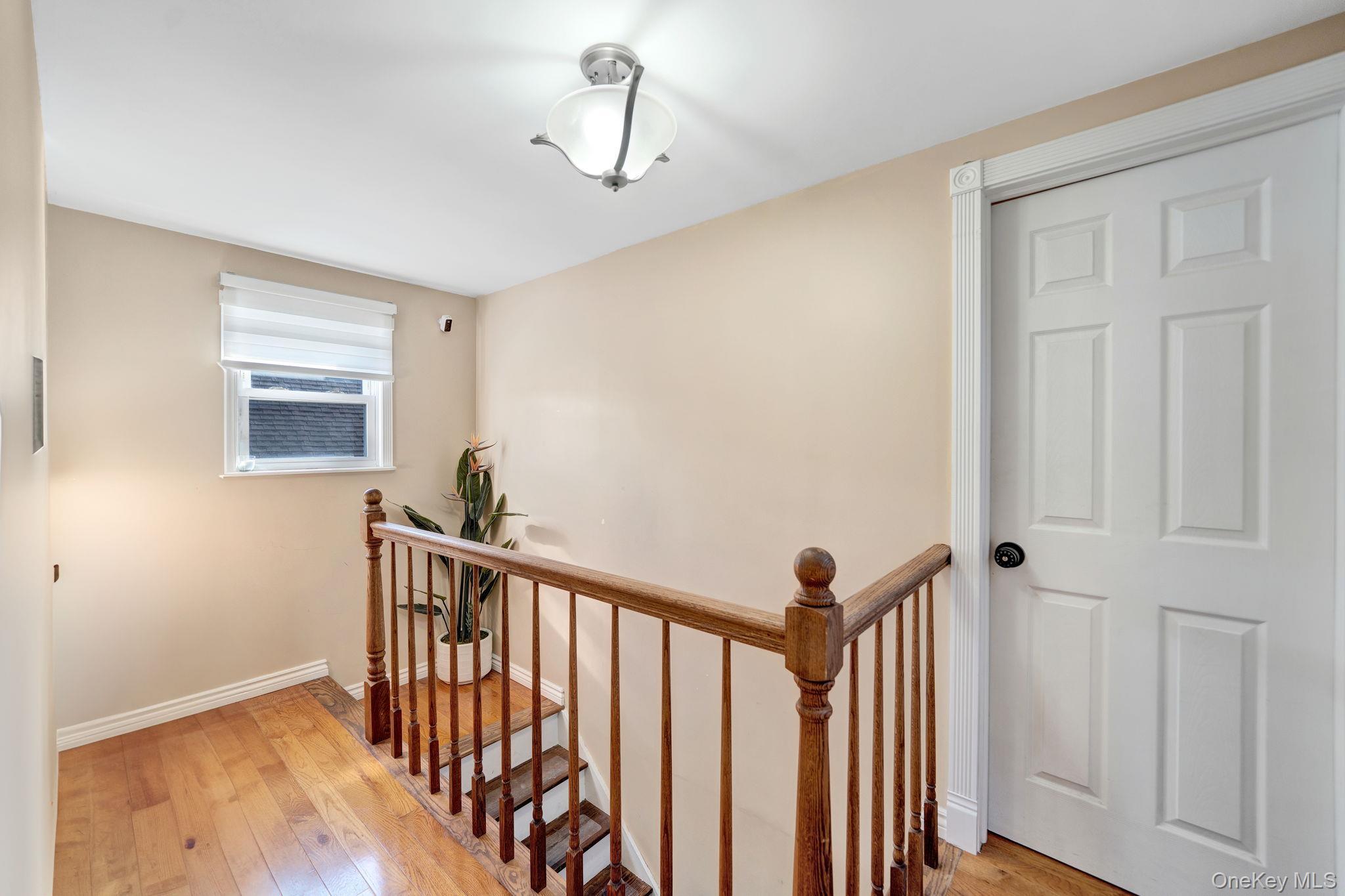 Single Family Ormonde  Nassau County, NY 11580, MLS-908656-15