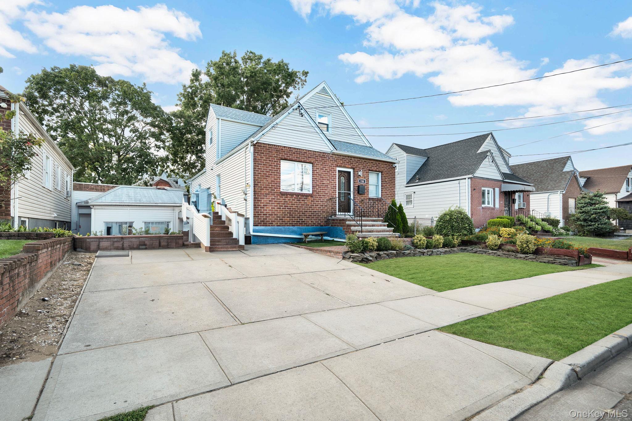 Single Family Ormonde  Nassau County, NY 11580, MLS-908656-2