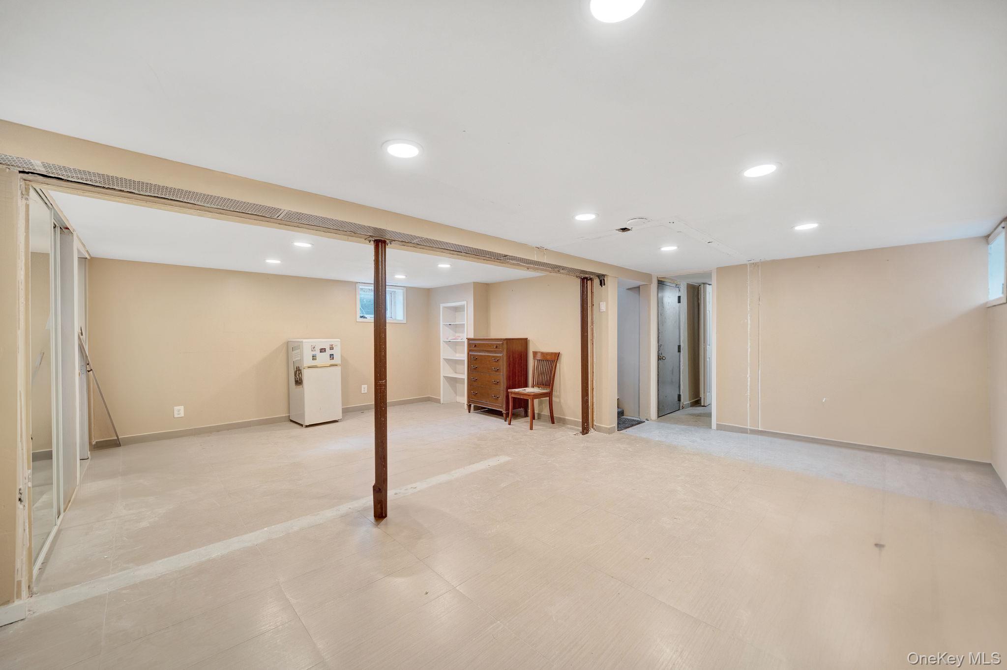 Single Family Ormonde  Nassau County, NY 11580, MLS-908656-20