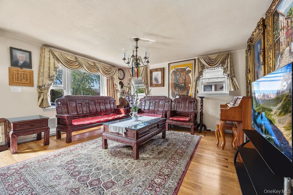 Single Family 17th Queens, NY 11360, MLS-908669-3