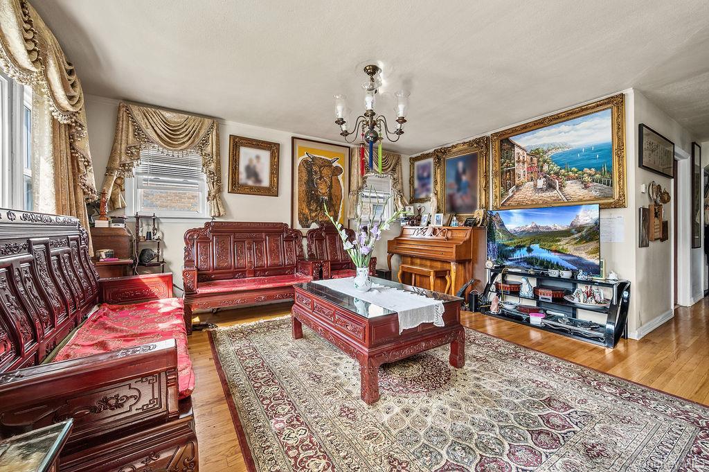 Single Family 17th Queens, NY 11360, MLS-908669-4