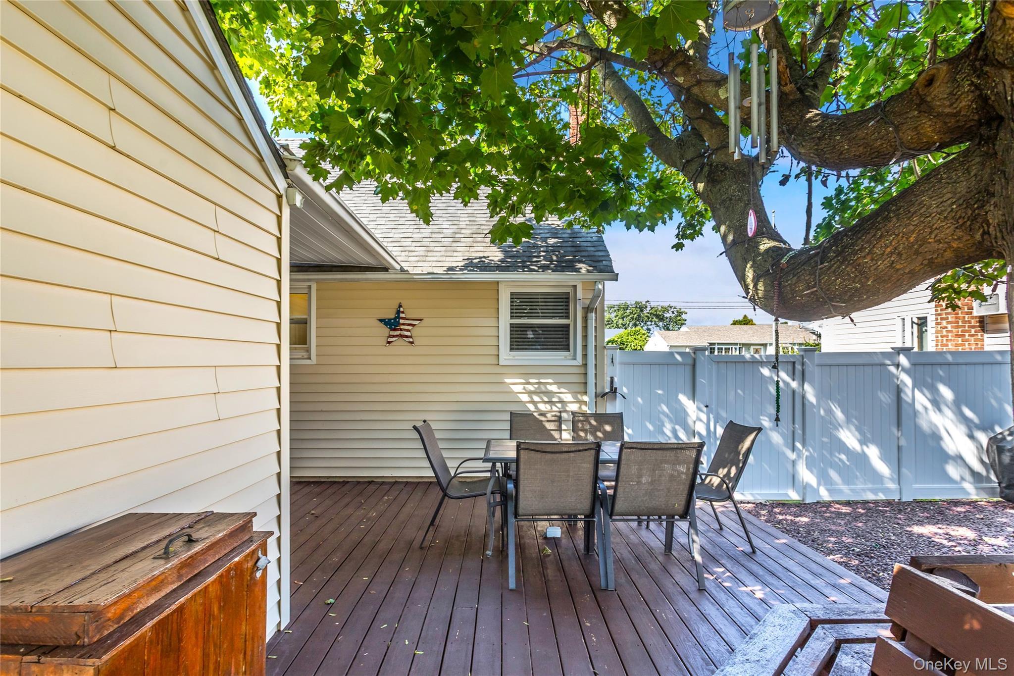 Single Family Nassau  Nassau County, NY 11758, MLS-908703-25