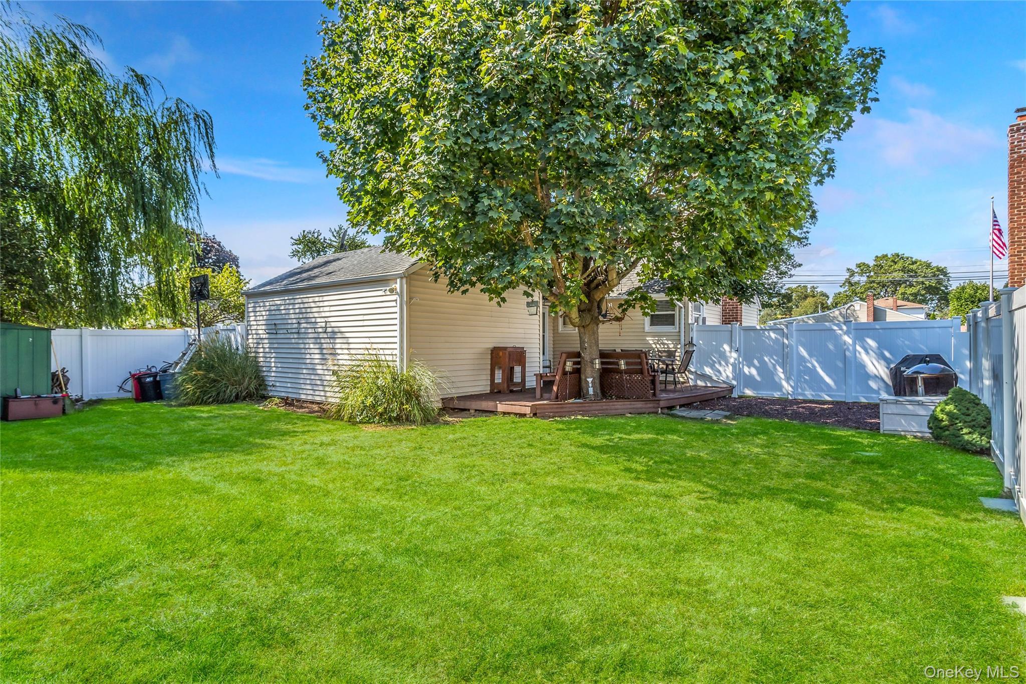 Single Family Nassau  Nassau County, NY 11758, MLS-908703-26