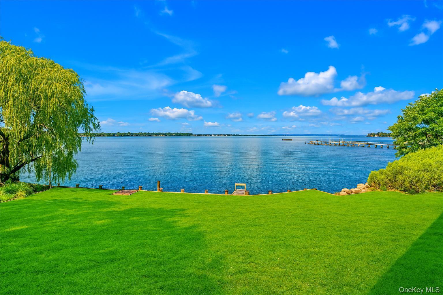 Single Family Green Leaf Nassau County, NY 11023, MLS-908717-24