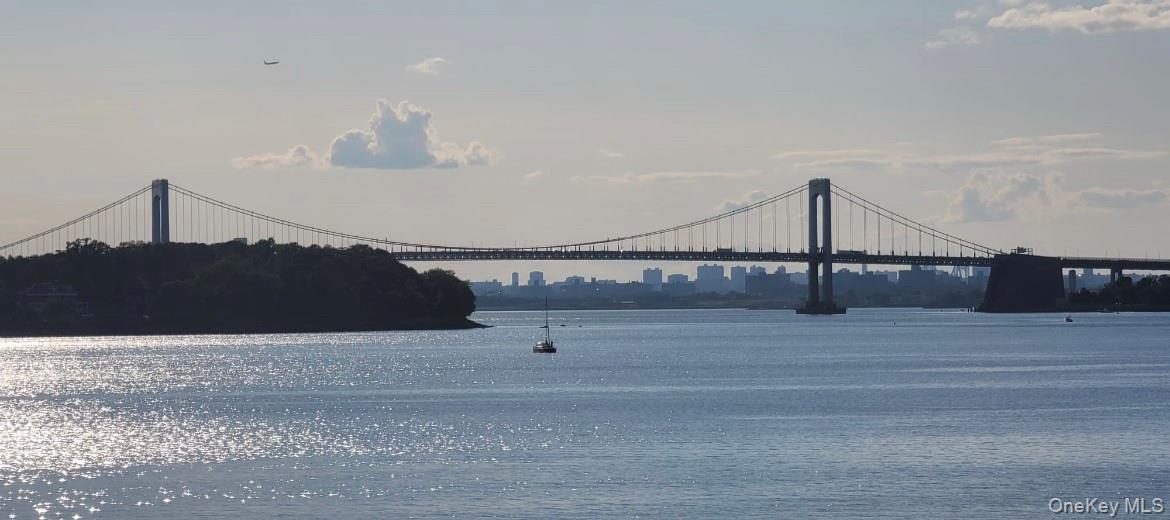 Single Family Green Leaf Nassau County, NY 11023, MLS-908717-29