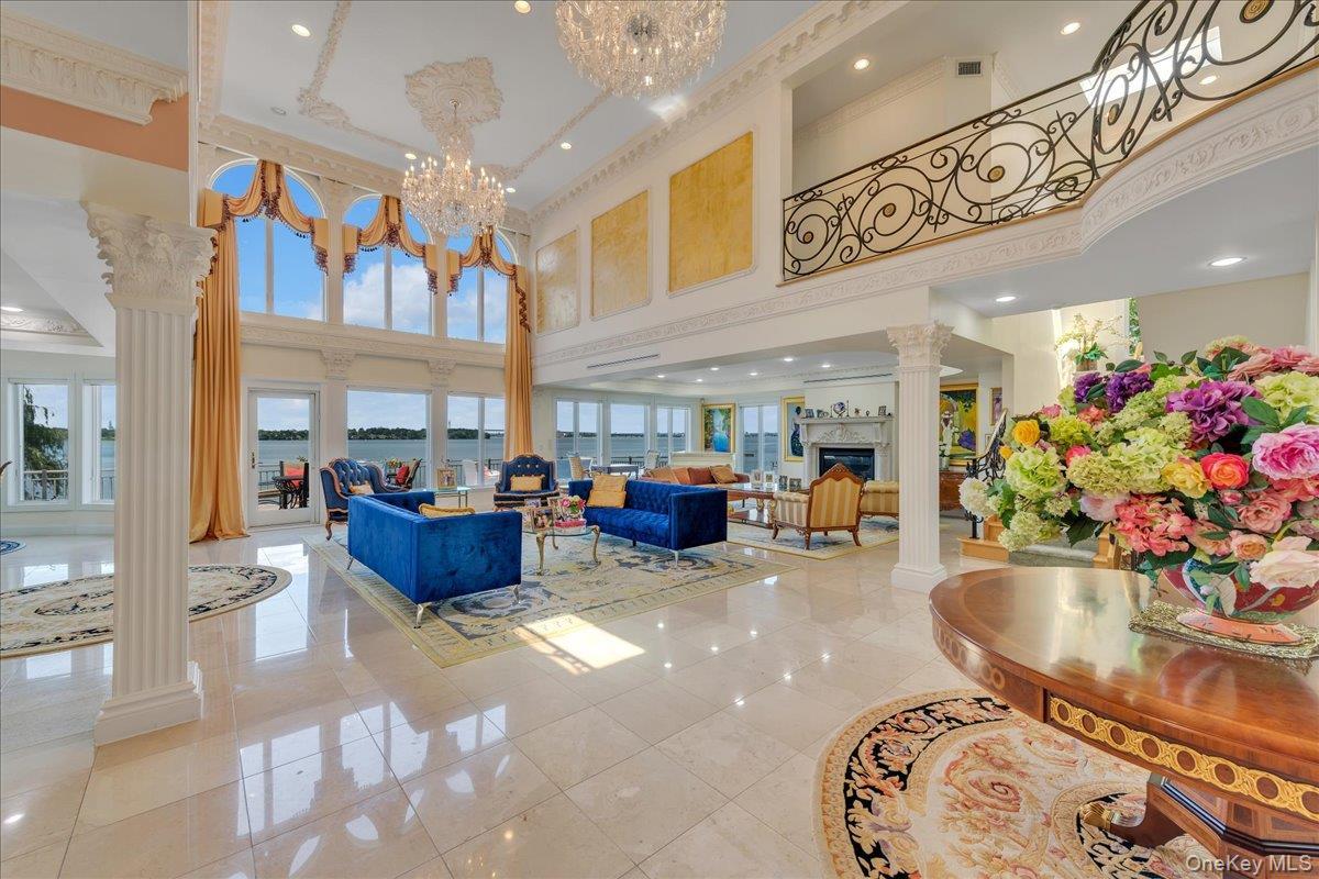 Single Family Green Leaf Nassau County, NY 11023, MLS-908717-4