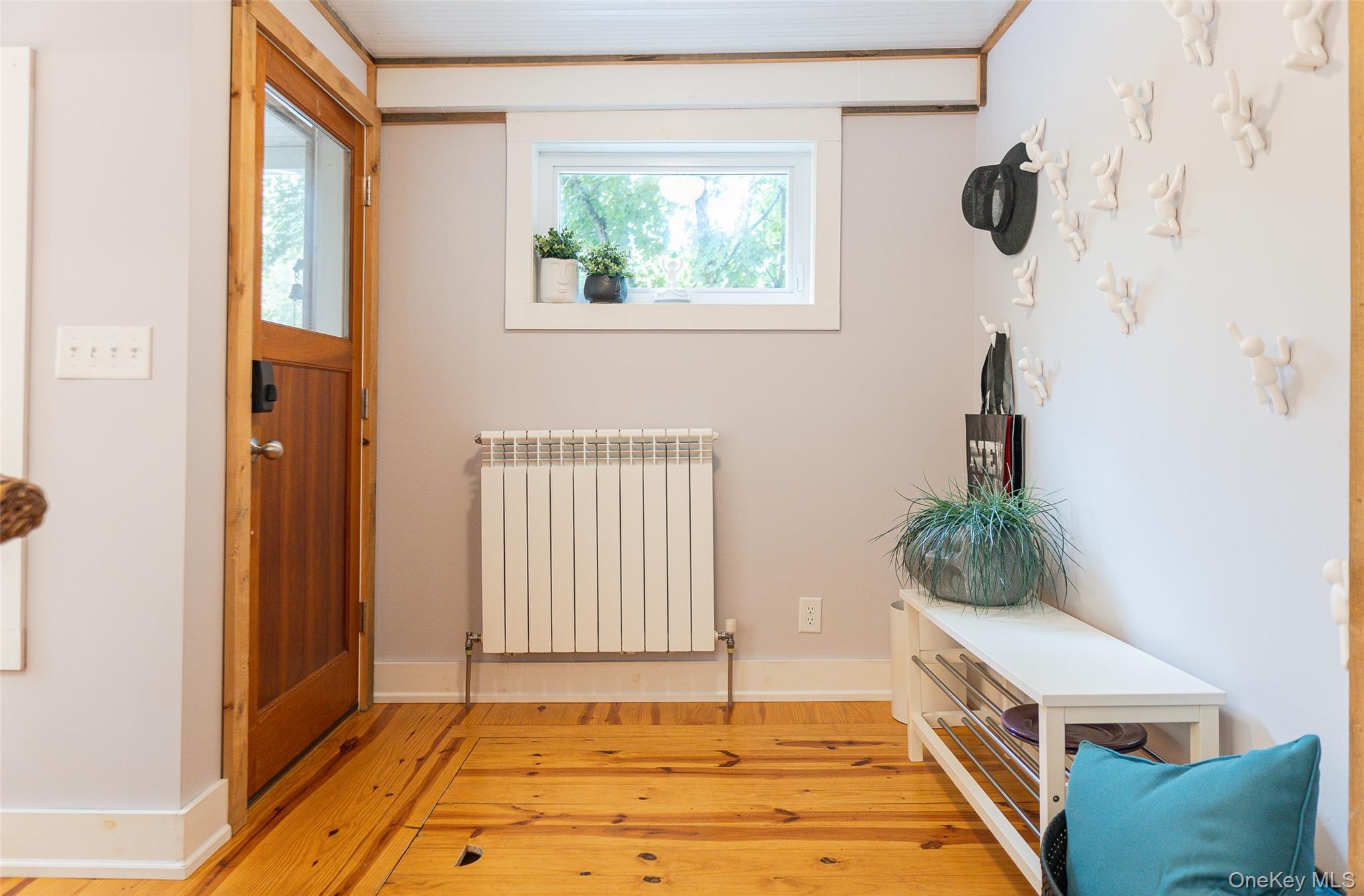 Single Family Saugerties  Ulster County, NY 12477, MLS-908745-14