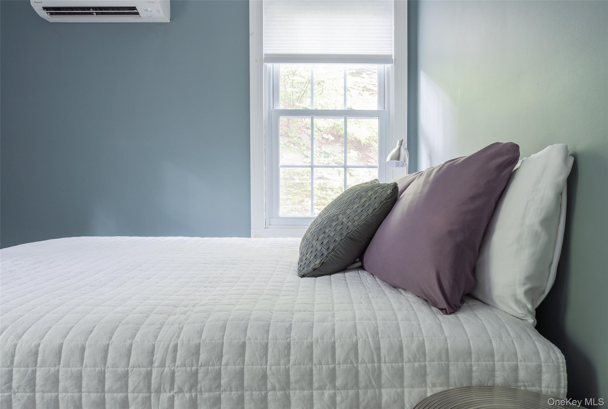 Single Family Saugerties  Ulster County, NY 12477, MLS-908745-24