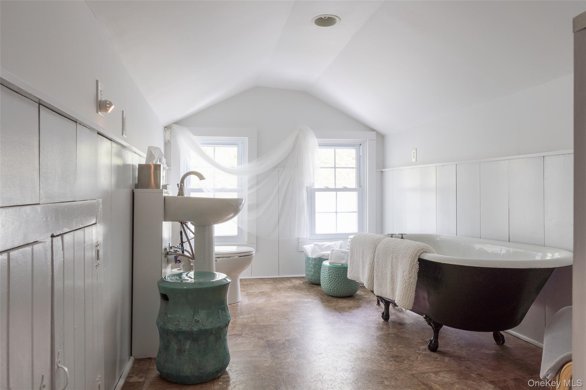 Single Family Saugerties  Ulster County, NY 12477, MLS-908745-30