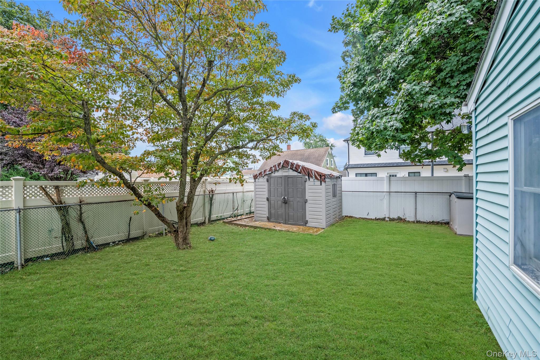 Single Family Raff  Nassau County, NY 11514, MLS-908789-16