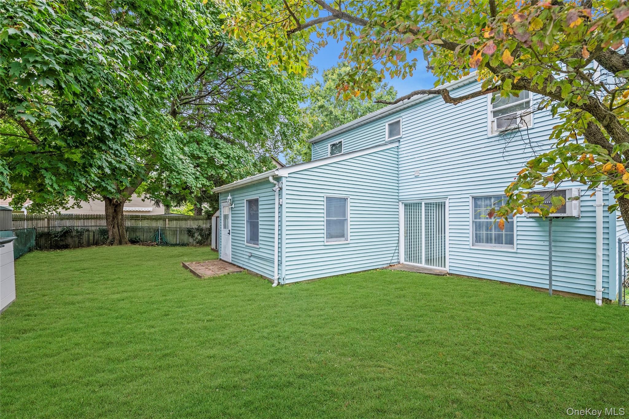 Single Family Raff  Nassau County, NY 11514, MLS-908789-19