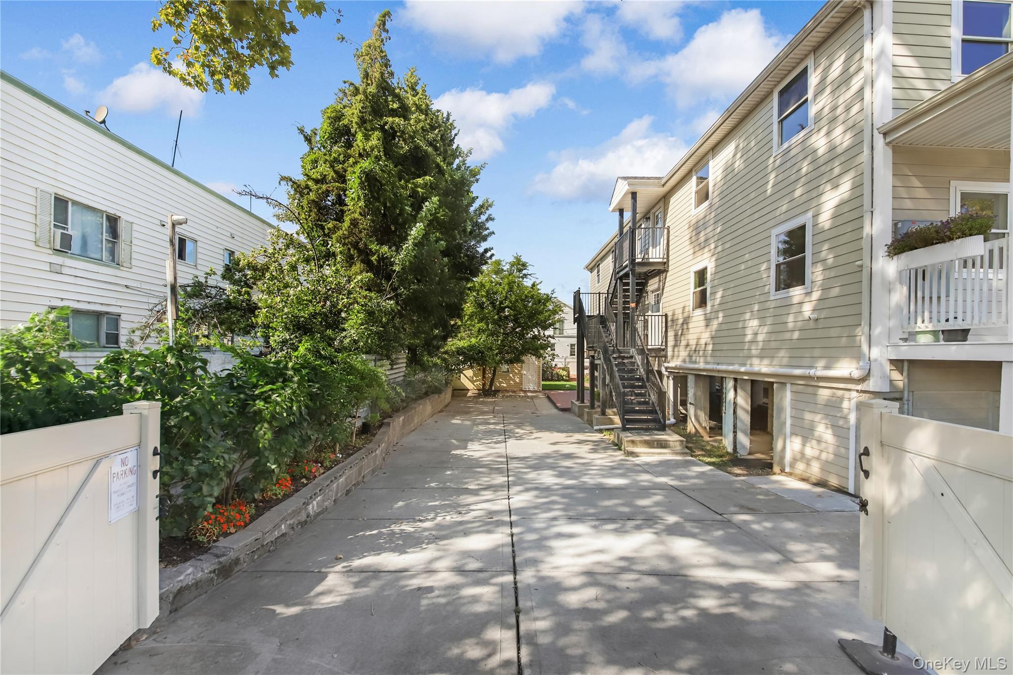 Single Family Shore  Brooklyn, NY 11235, MLS-908801-15