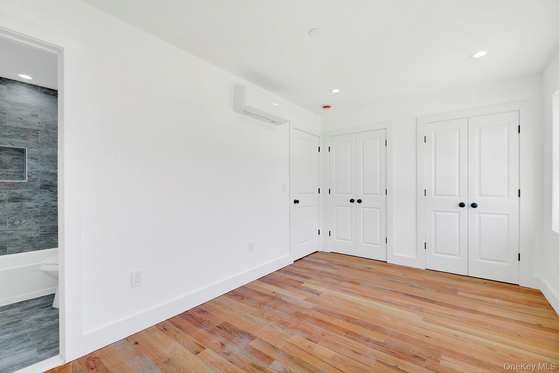 Single Family Beach 25 Queens, NY 11691, MLS-908810-5