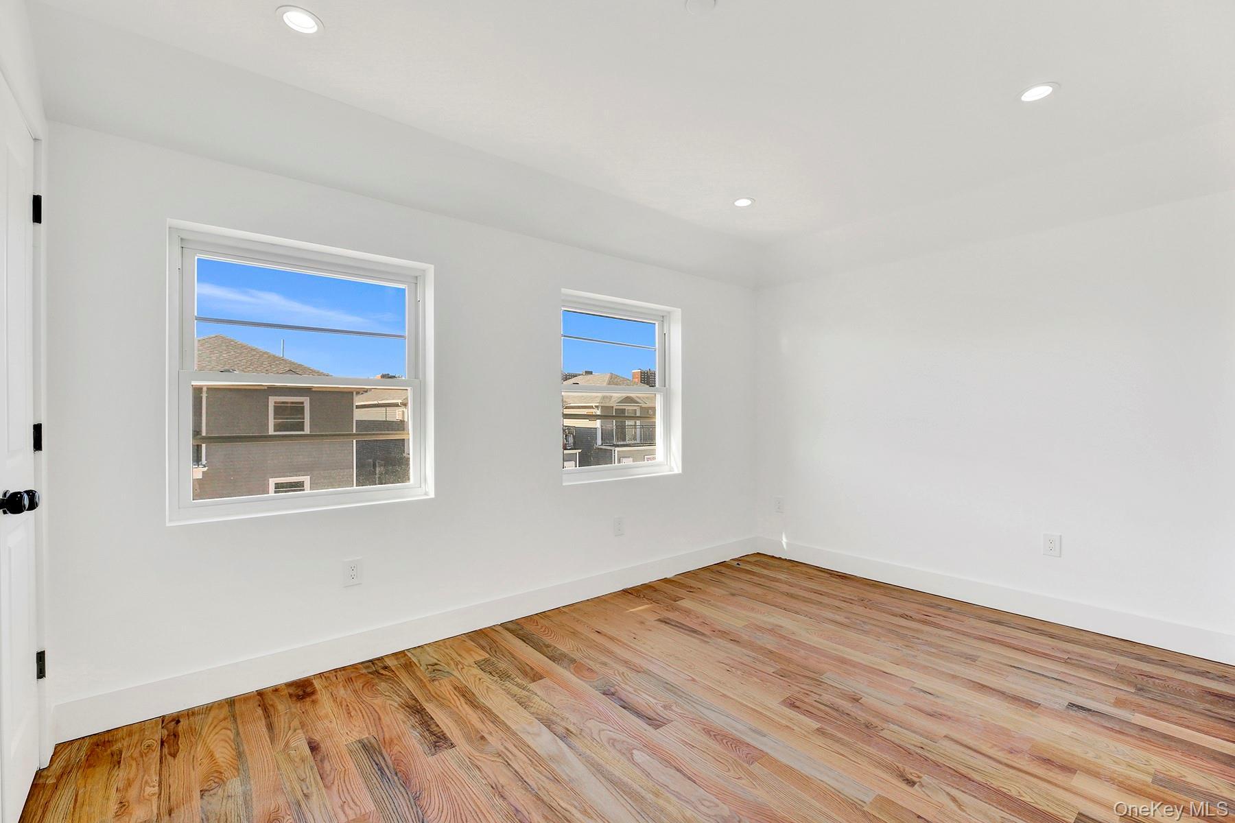 Single Family Beach 25 Queens, NY 11691, MLS-908810-9