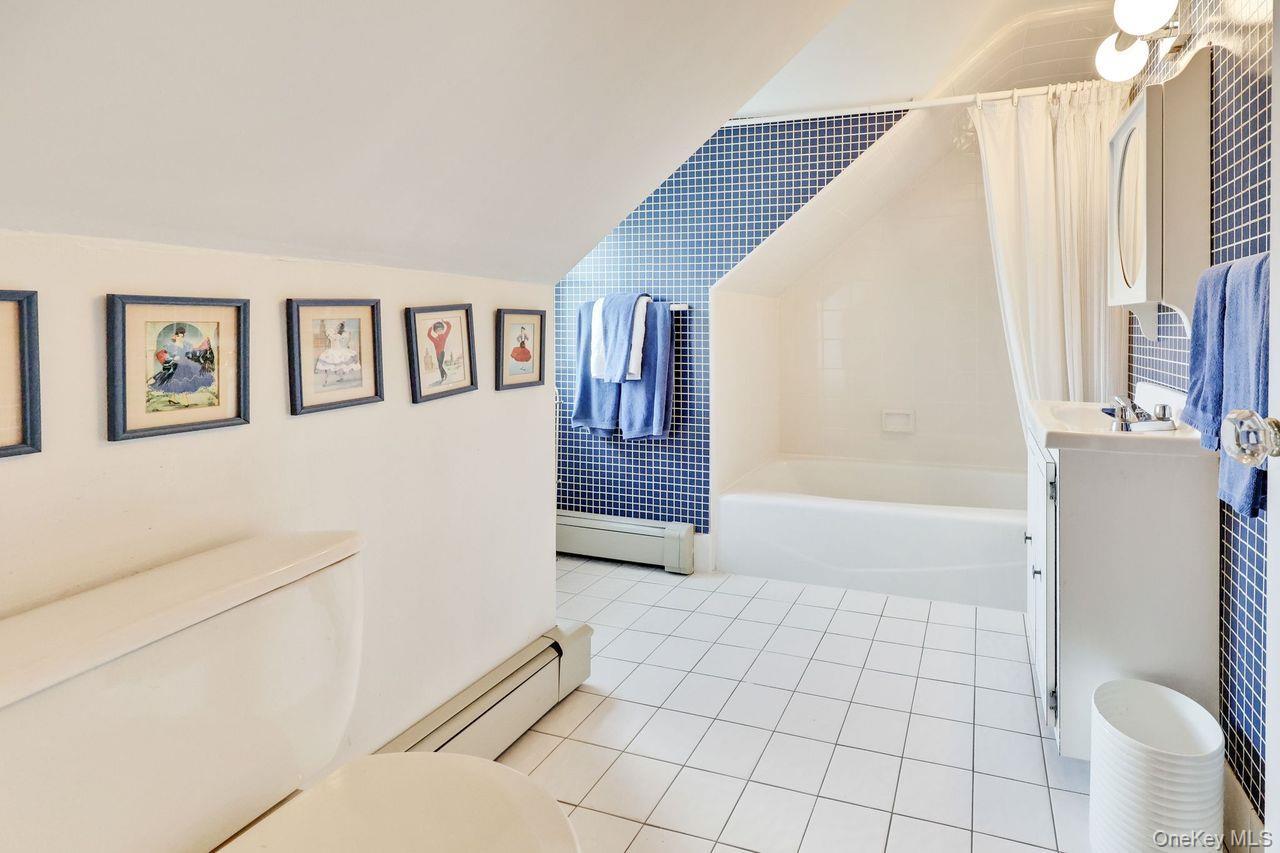 Single Family Cedar Nassau County, NY 11557, MLS-908817-31