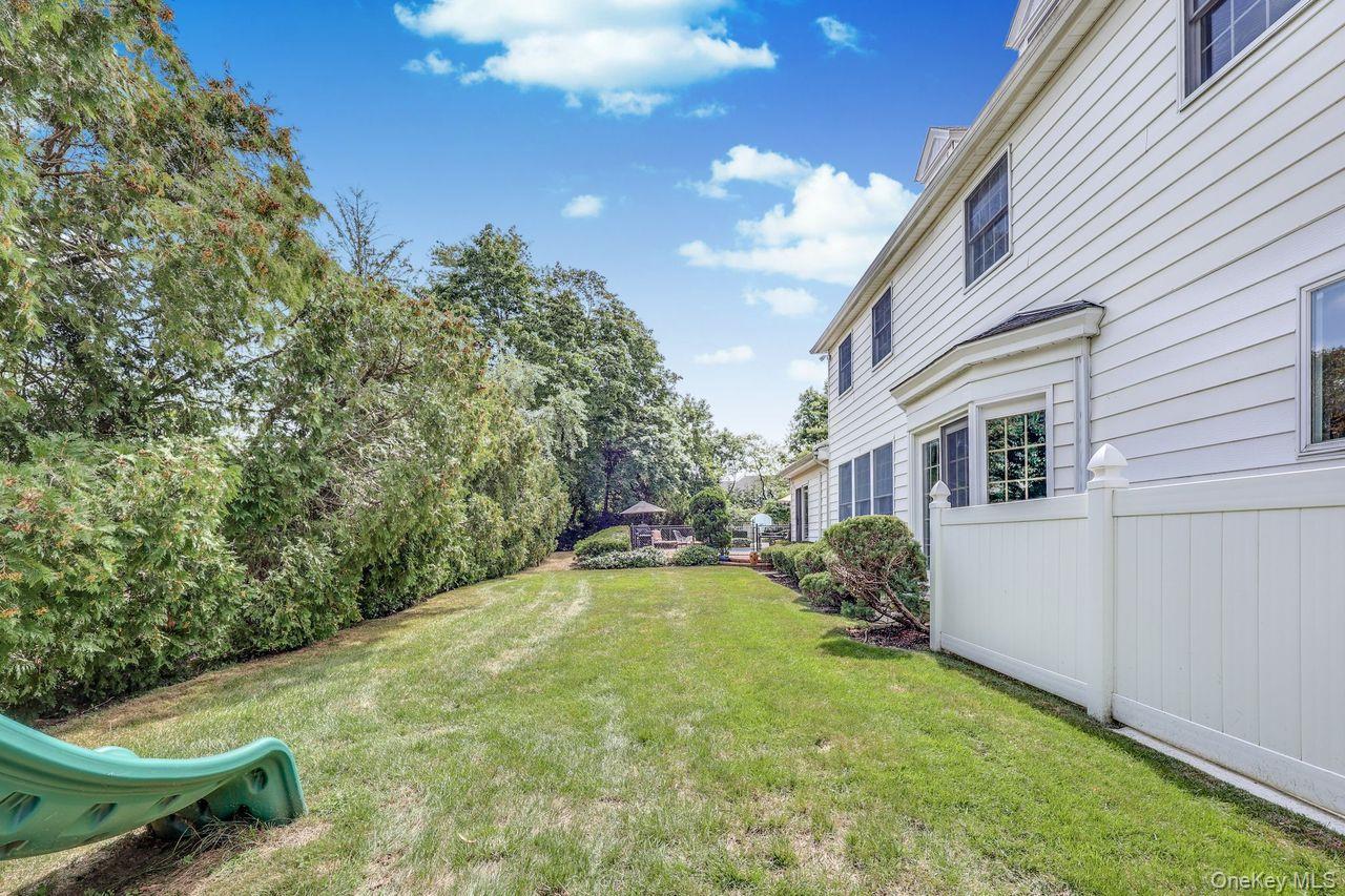 Single Family Cedar Nassau County, NY 11557, MLS-908817-33