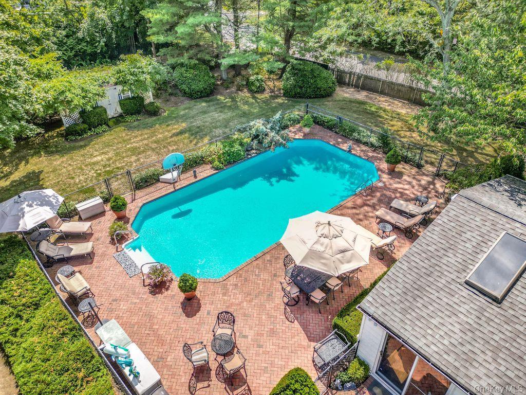 Single Family Cedar Nassau County, NY 11557, MLS-908817-40