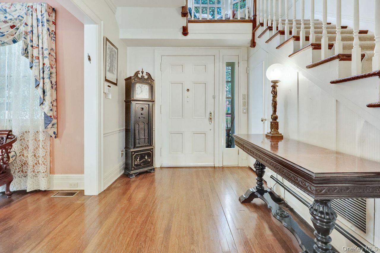 Single Family Cedar Nassau County, NY 11557, MLS-908817-5