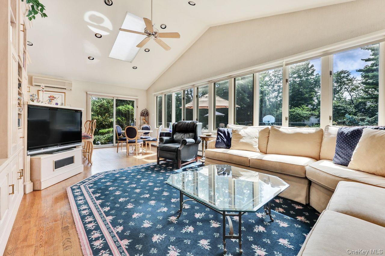 Single Family Cedar Nassau County, NY 11557, MLS-908817-8