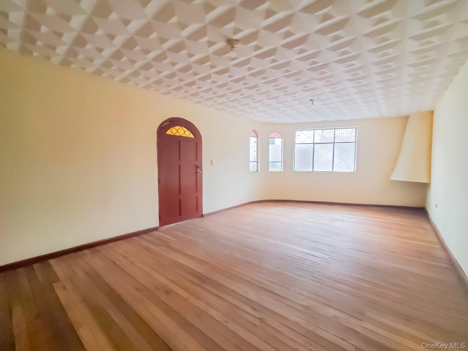 Single Family C. Escultor Ayabaca,  Cuenca,  Ecuador  Out Of Area, NY 010208, MLS-908868-9
