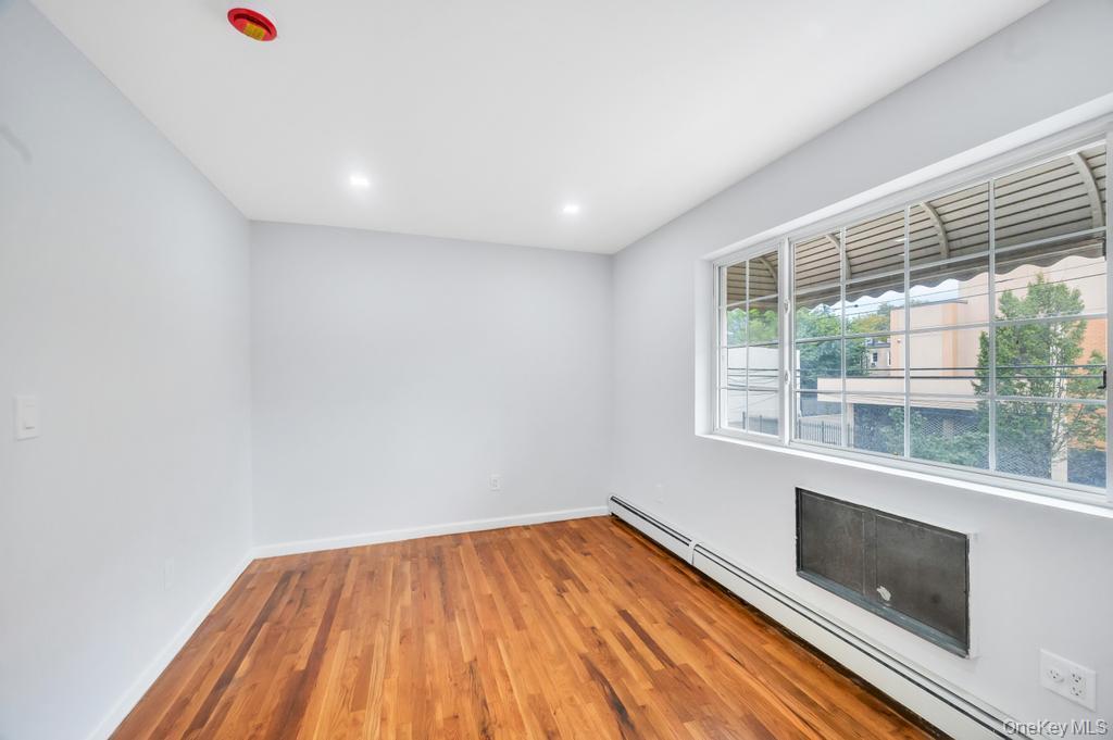 Single Family Warwick  Brooklyn, NY 11207, MLS-908869-10