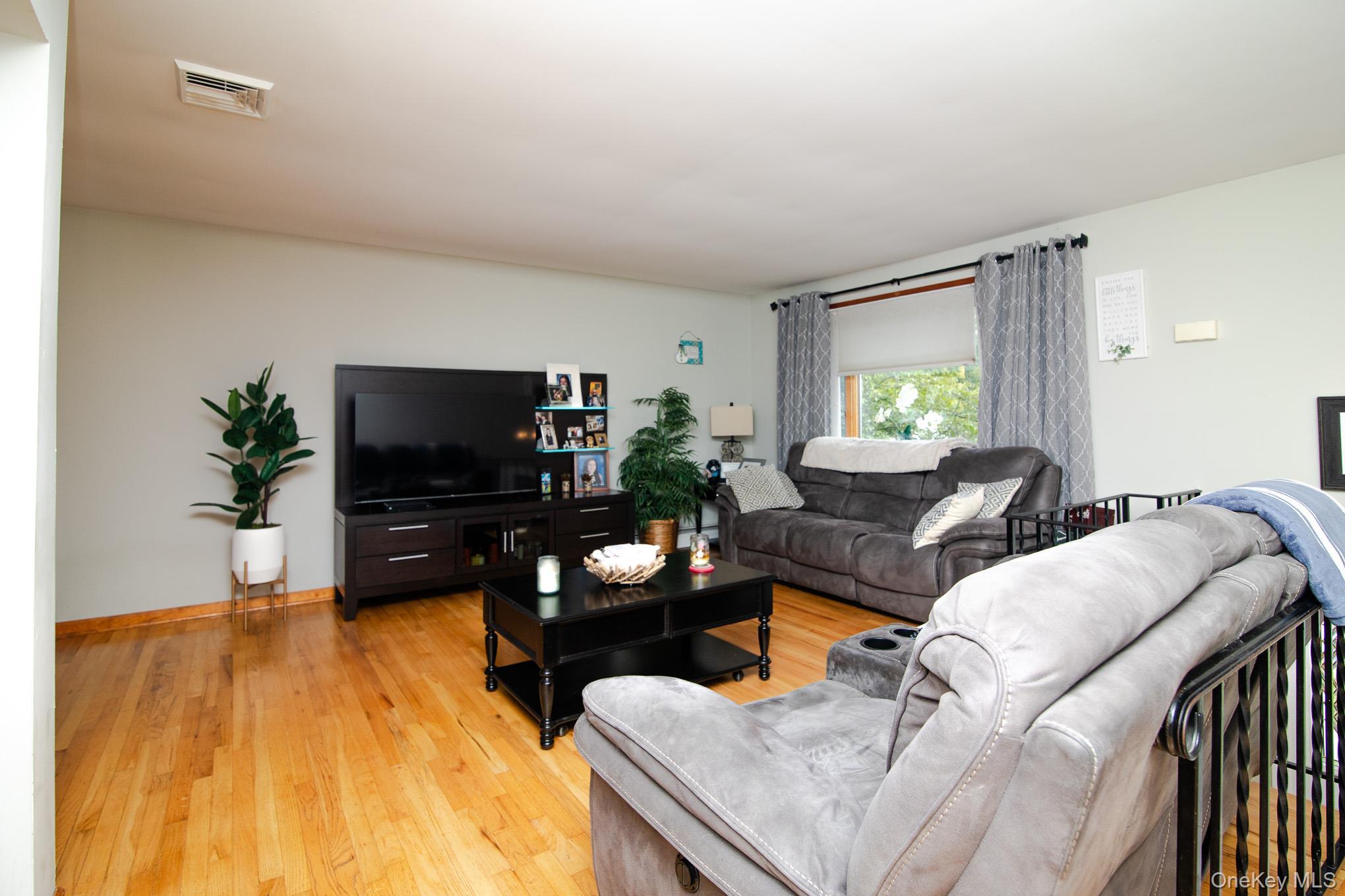 Single Family Continental Orange County, NY 10992, MLS-908890-11