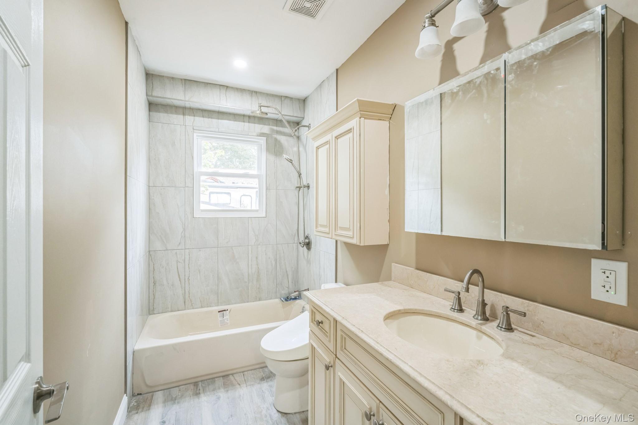 Single Family Highland Suffolk County, NY 11772, MLS-908891-10