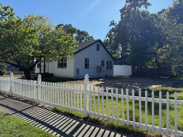 Single Family Highland  Suffolk County, NY 11772, MLS-908891-16