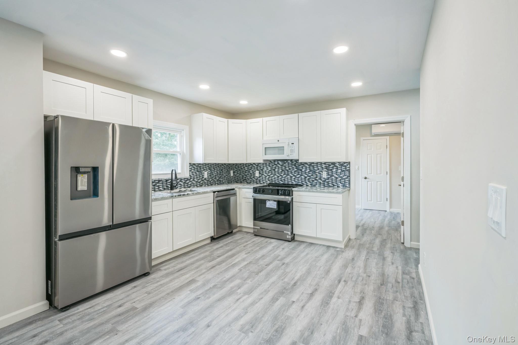 Single Family Highland Suffolk County, NY 11772, MLS-908891-3