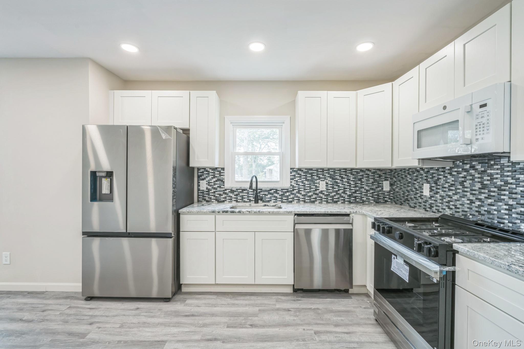 Single Family Highland Suffolk County, NY 11772, MLS-908891-4