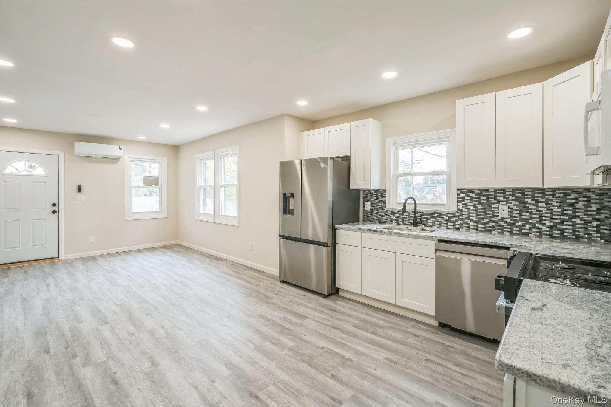 Single Family Highland Suffolk County, NY 11772, MLS-908891-9