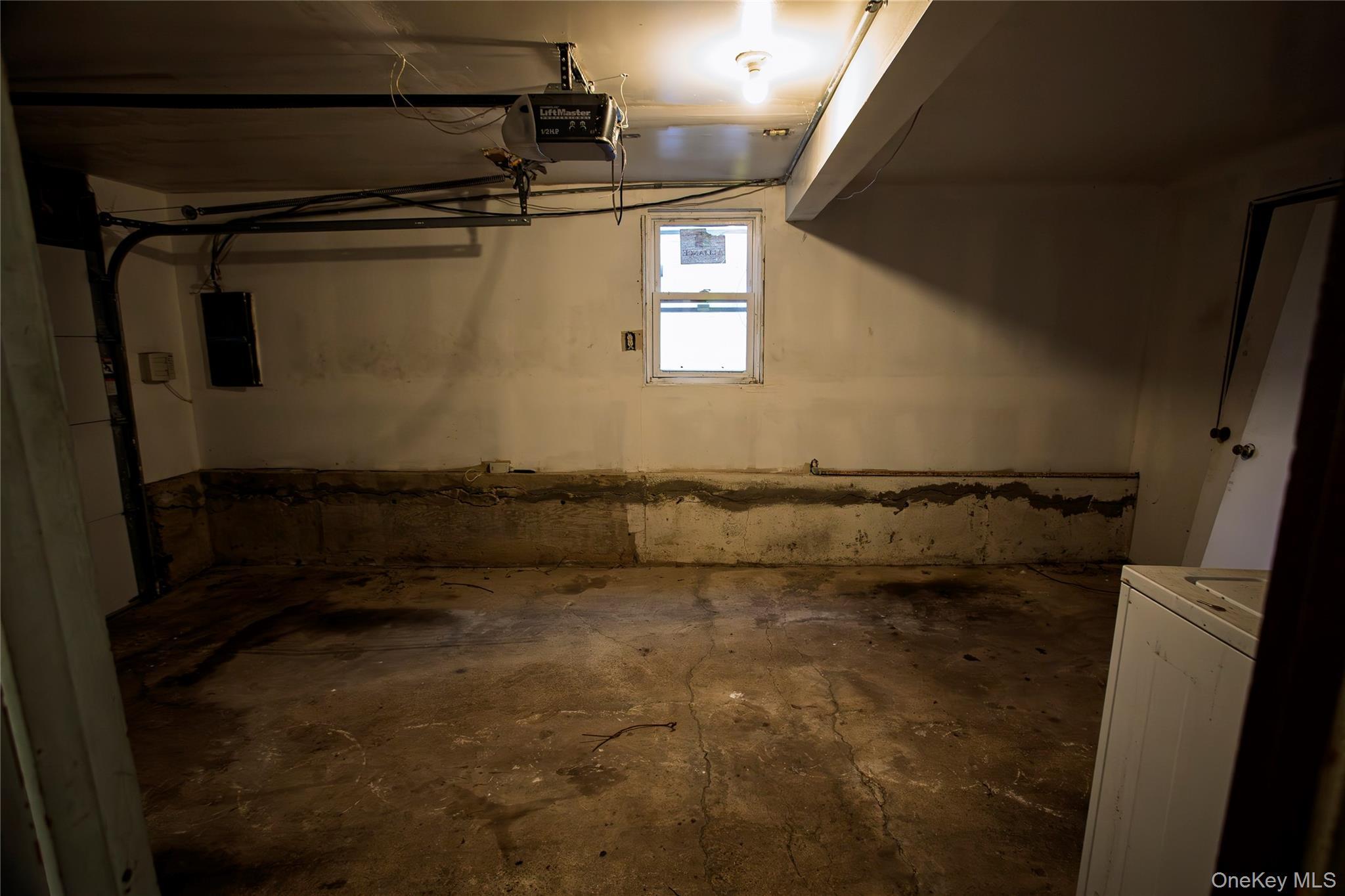 Single Family Westside Nassau County, NY 11520, MLS-908958-22