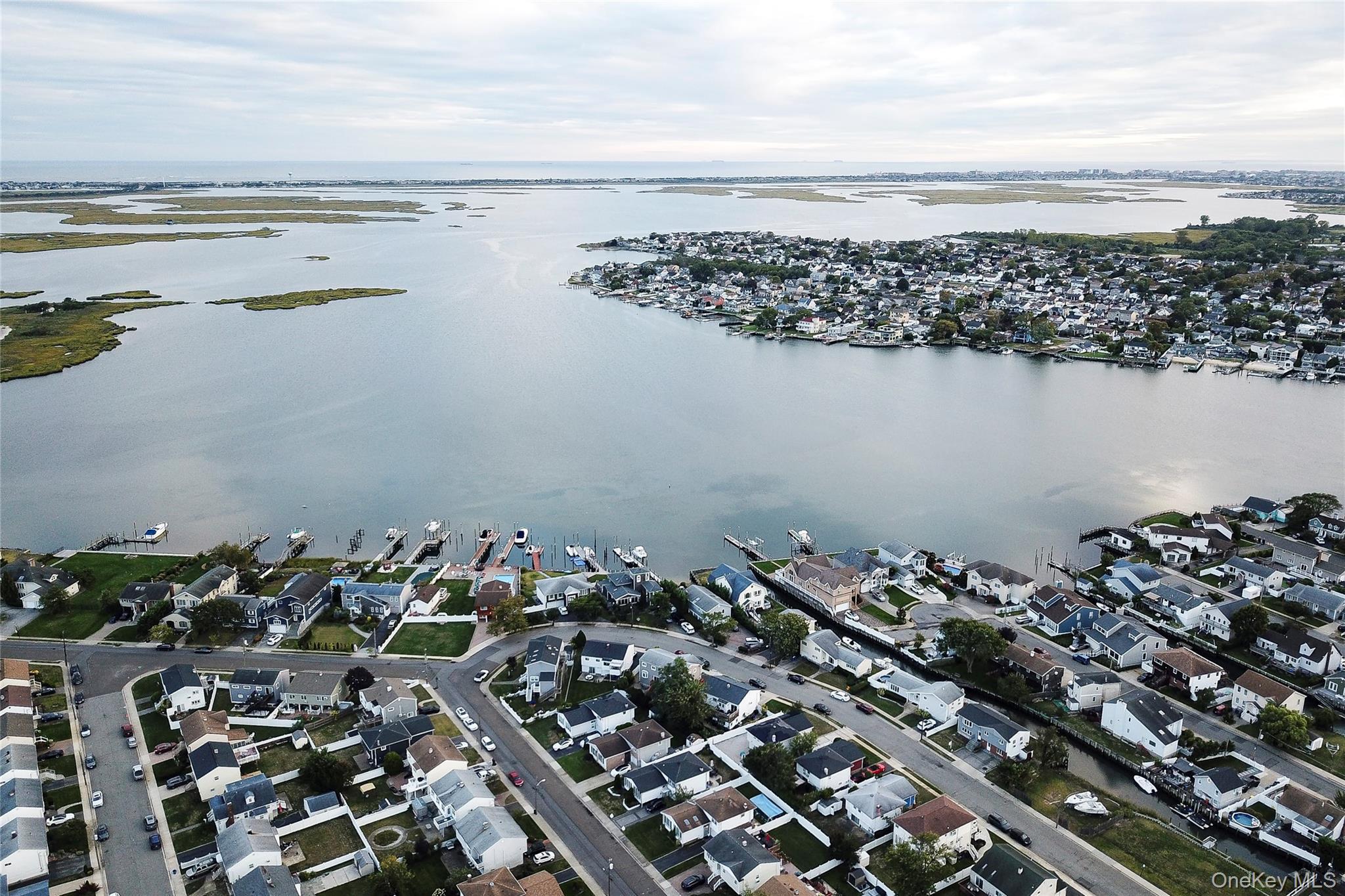 Single Family Westside  Nassau County, NY 11520, MLS-908958-27