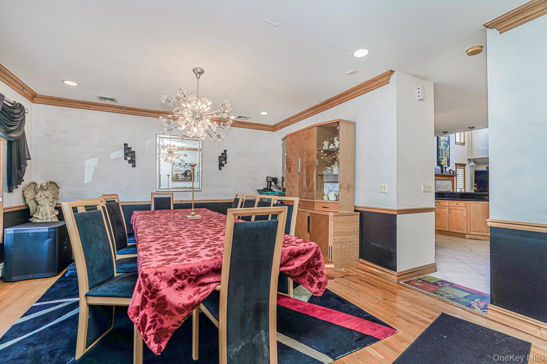 Single Family Virginia Staten Island, NY 10305, MLS-909008-13