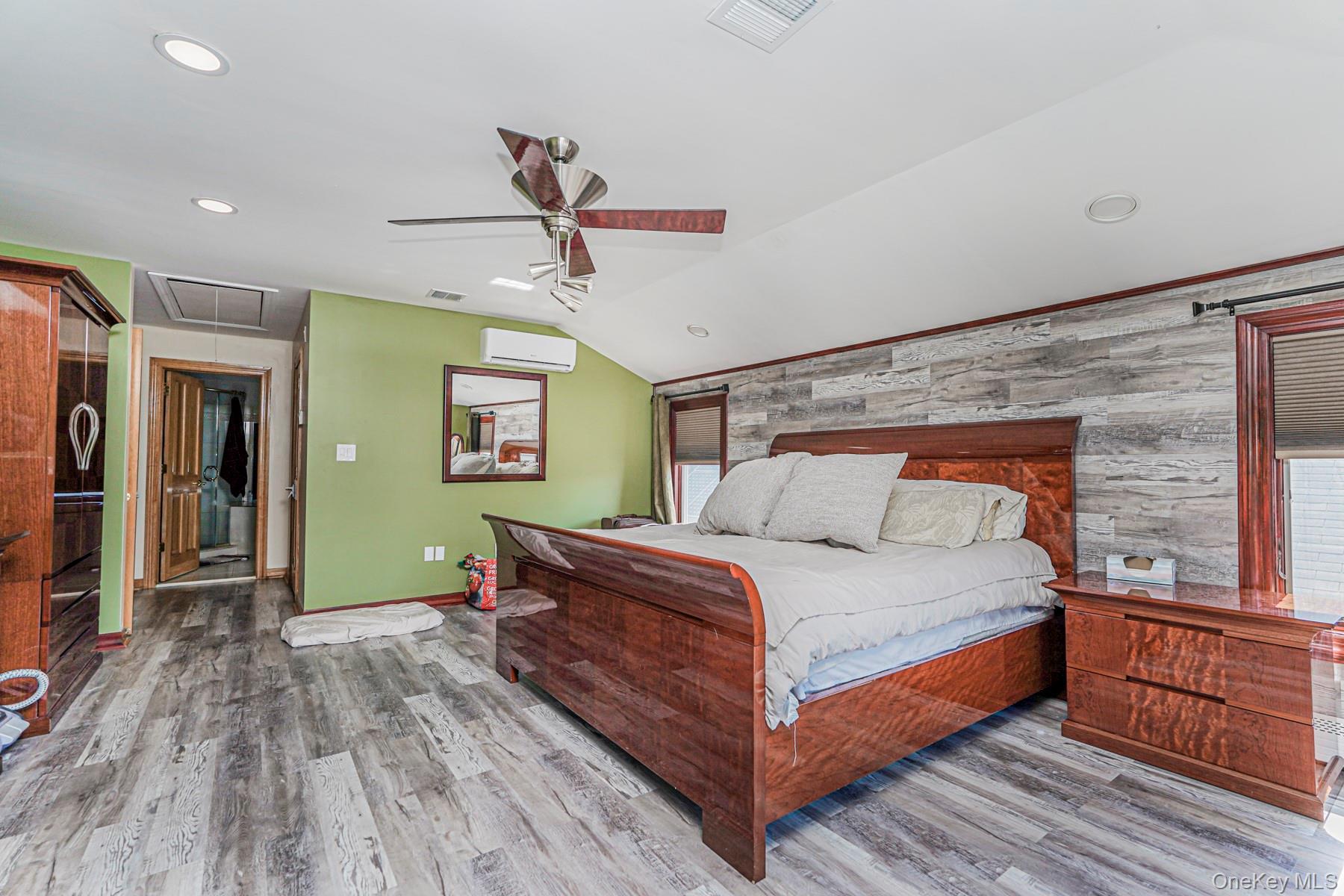 Single Family Virginia Staten Island, NY 10305, MLS-909008-6