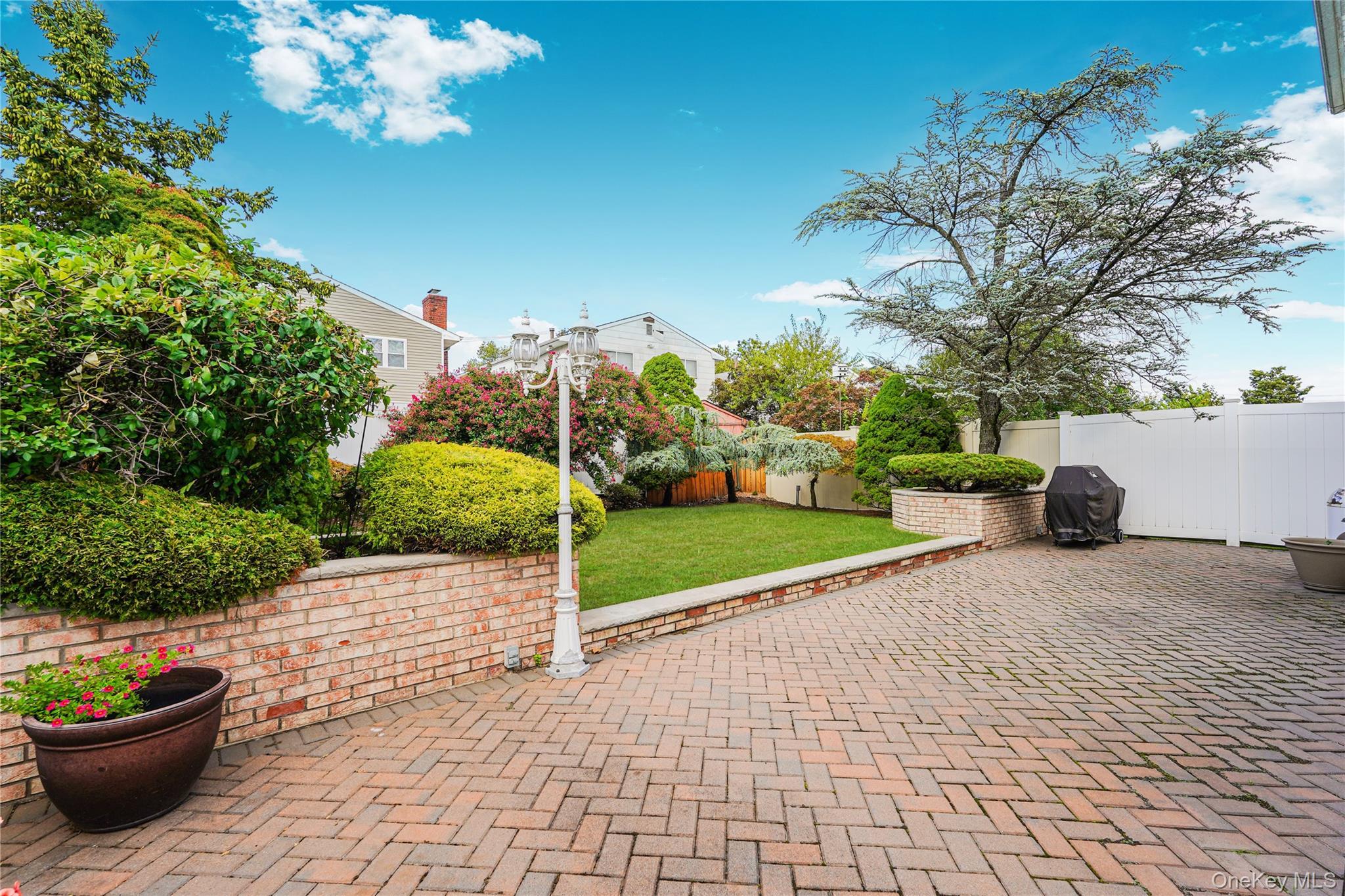 Single Family Merrill  Staten Island, NY 10314, MLS-909017-29