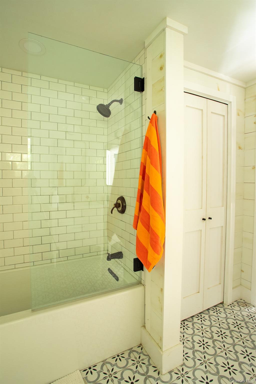 Single Family Saw Mill Ulster County, NY 12725, MLS-909096-17