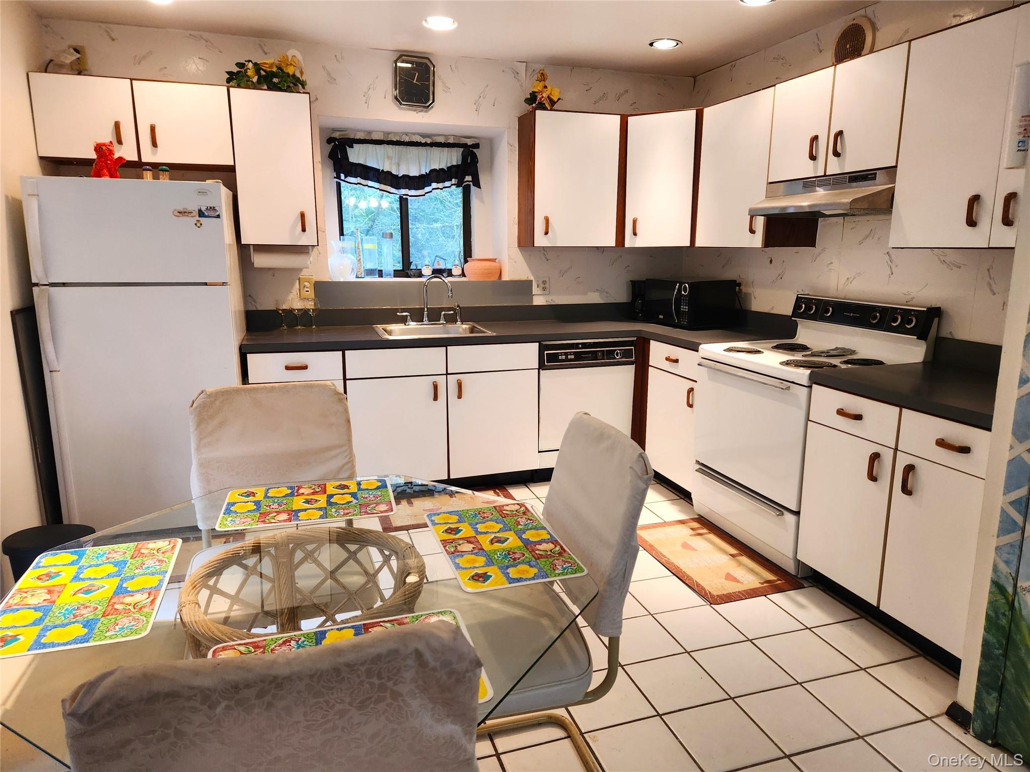 Single Family Gina  Sullivan County, NY 12778, MLS-909108-11