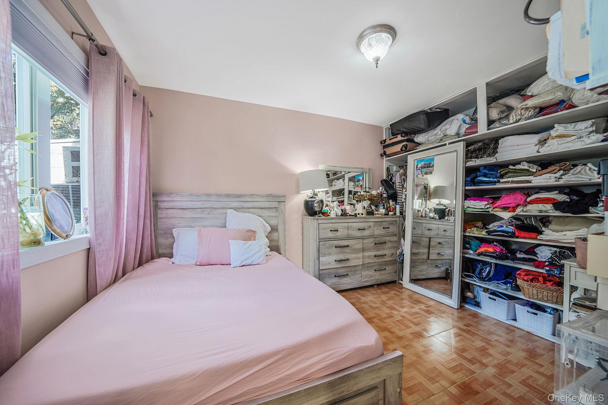 Single Family 110th Queens, NY 11418, MLS-909172-10