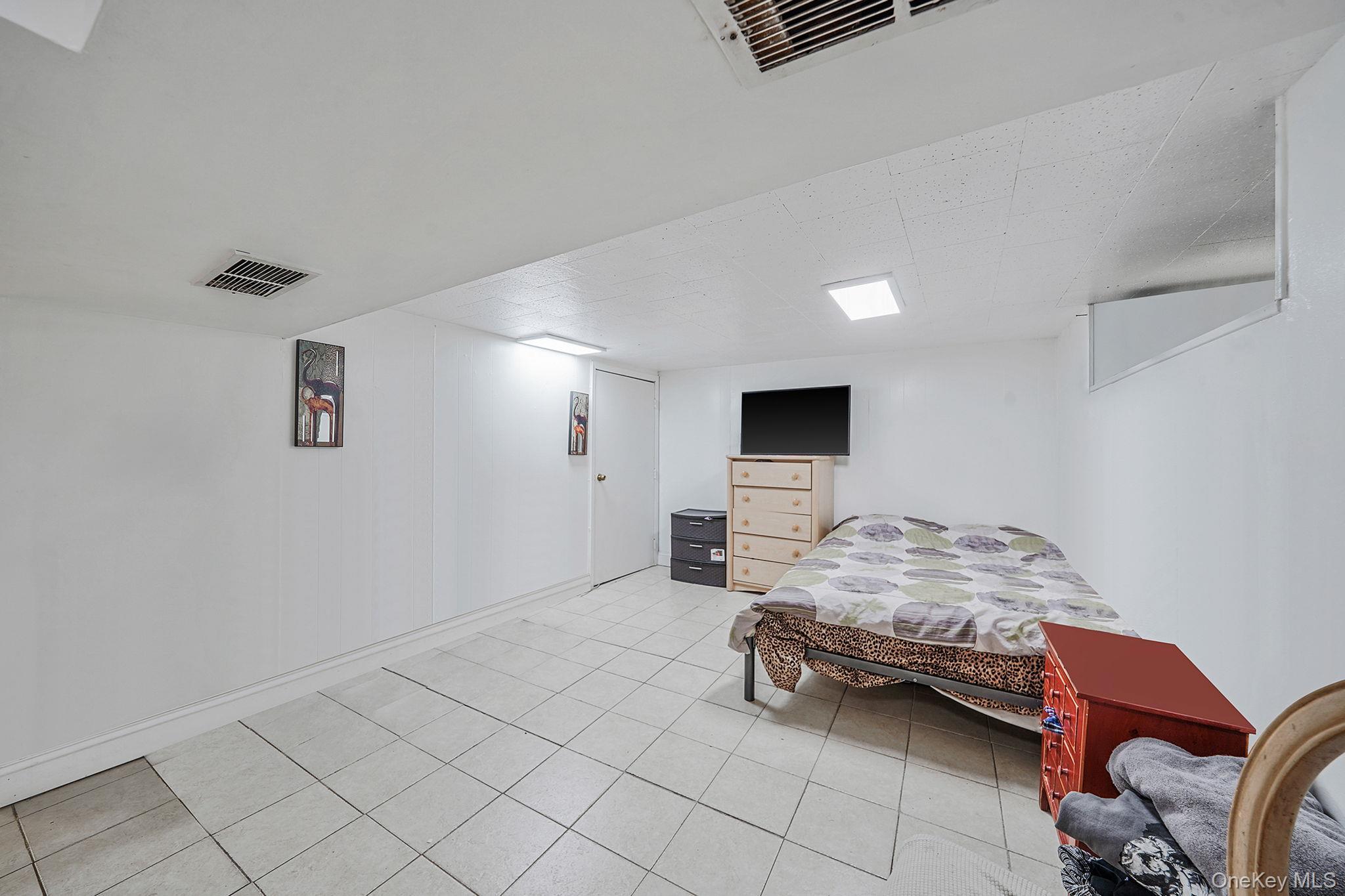 Single Family 110th Queens, NY 11418, MLS-909172-19