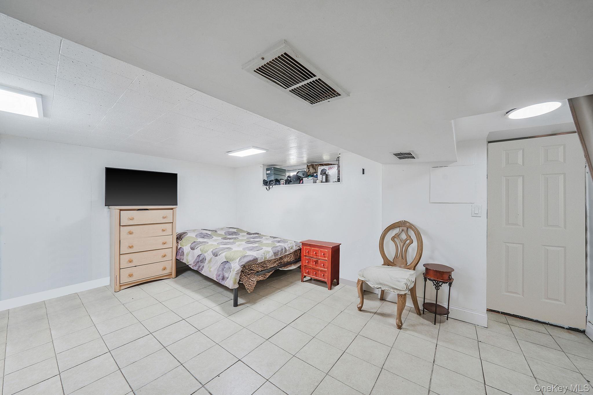 Single Family 110th Queens, NY 11418, MLS-909172-20