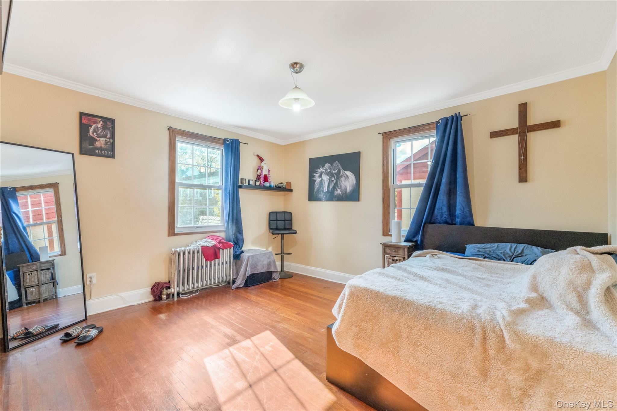 Single Family Alderton  Queens, NY 11374, MLS-909178-12