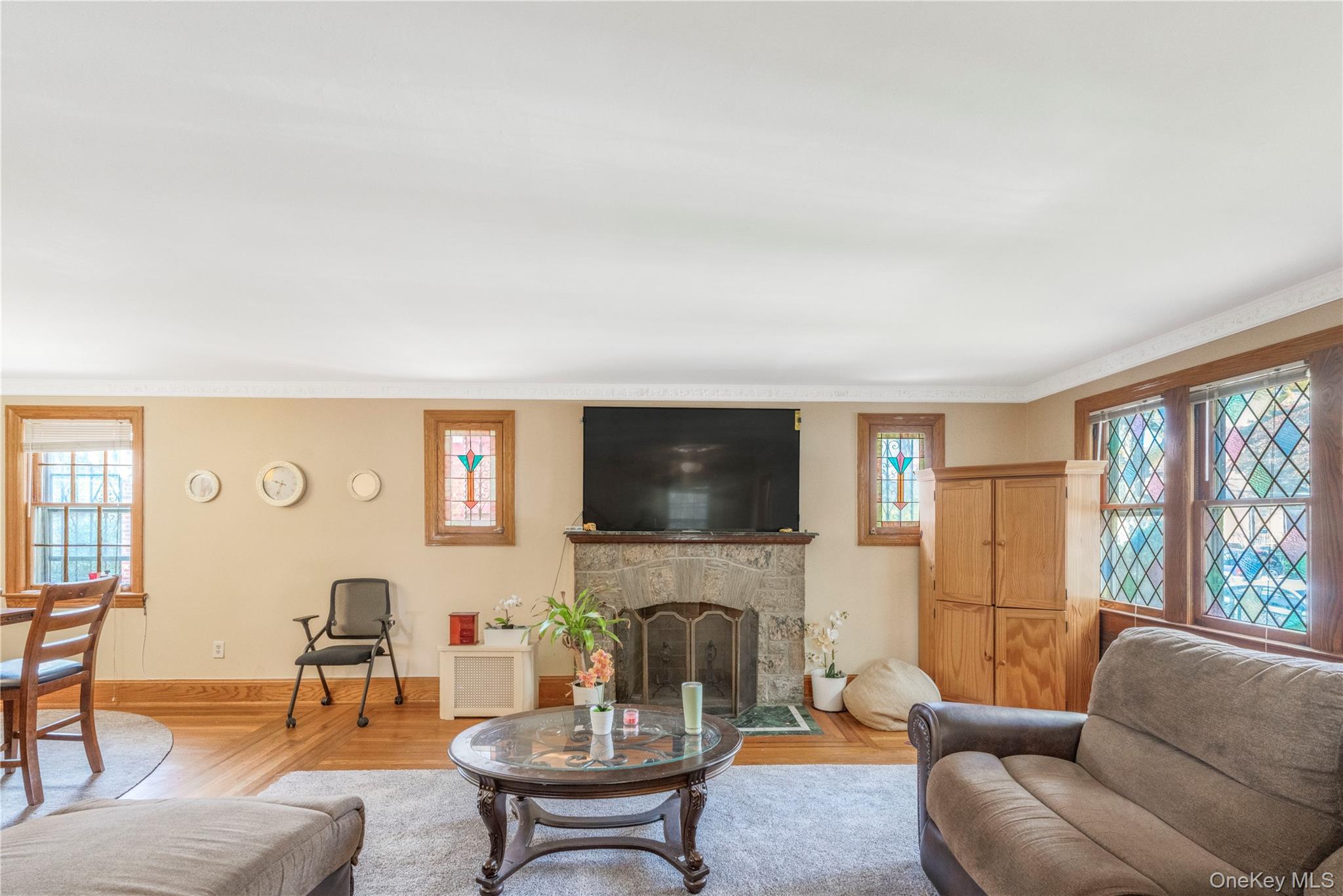 Single Family Alderton  Queens, NY 11374, MLS-909178-5