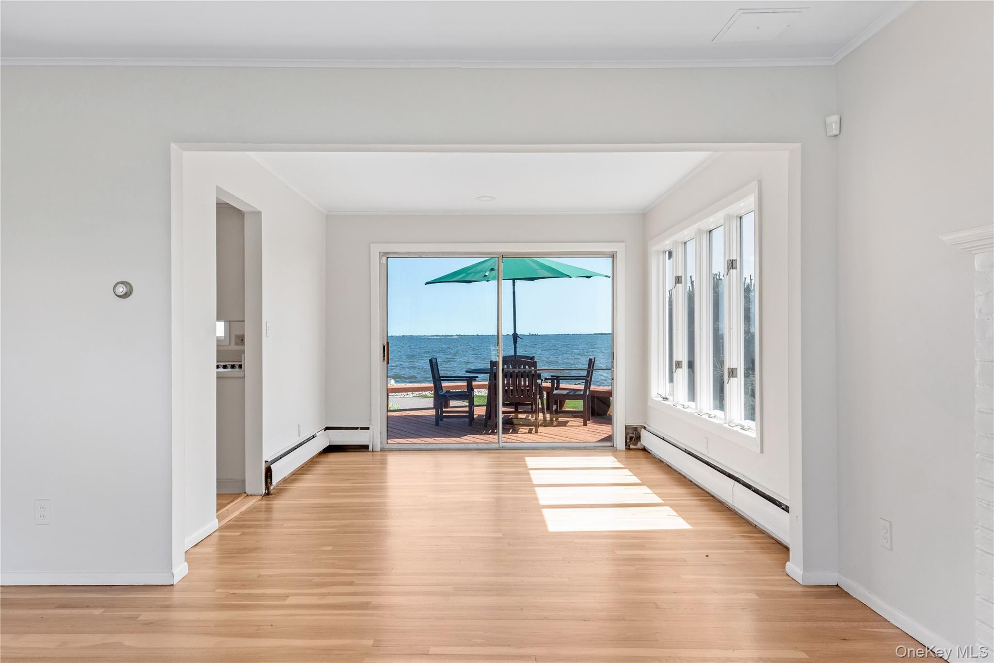 Single Family Secatogue  Suffolk County, NY 11795, MLS-909191-11